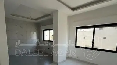 شقة - الياسمين / قرب رجم عميش موقع مميز - 88000 دأ
